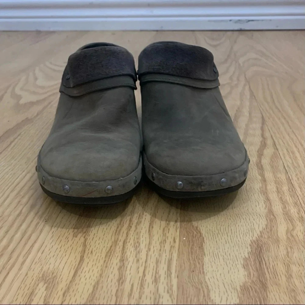 Merrell suede slip on clogs - Picture 6 of 9